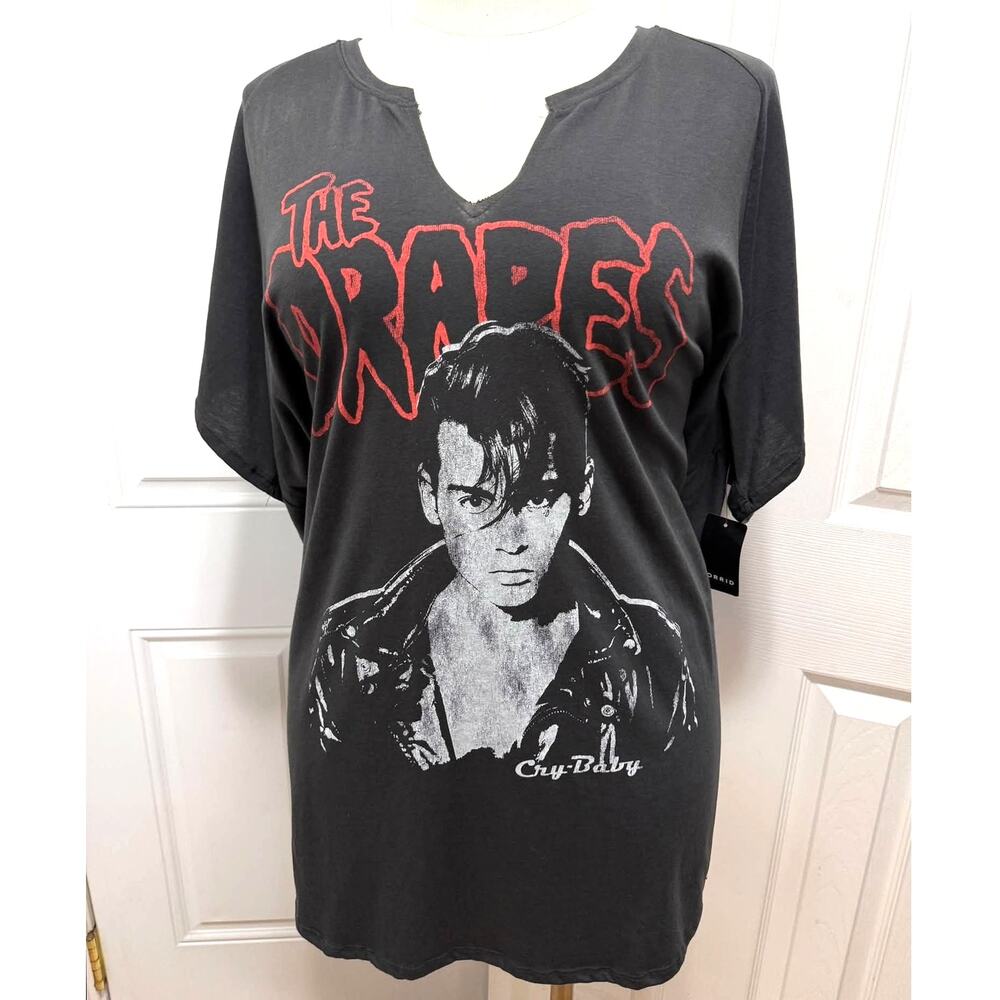 Torrid 6 (6x 30) Johnny Depp The Drapes Crybaby Movie Punk Split Neck Tee Shirt